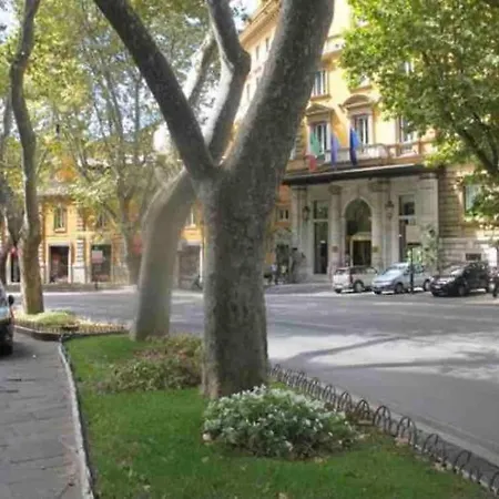 Divertiti Nel Cuore Della Dolce Vita Rome Extérieur photo